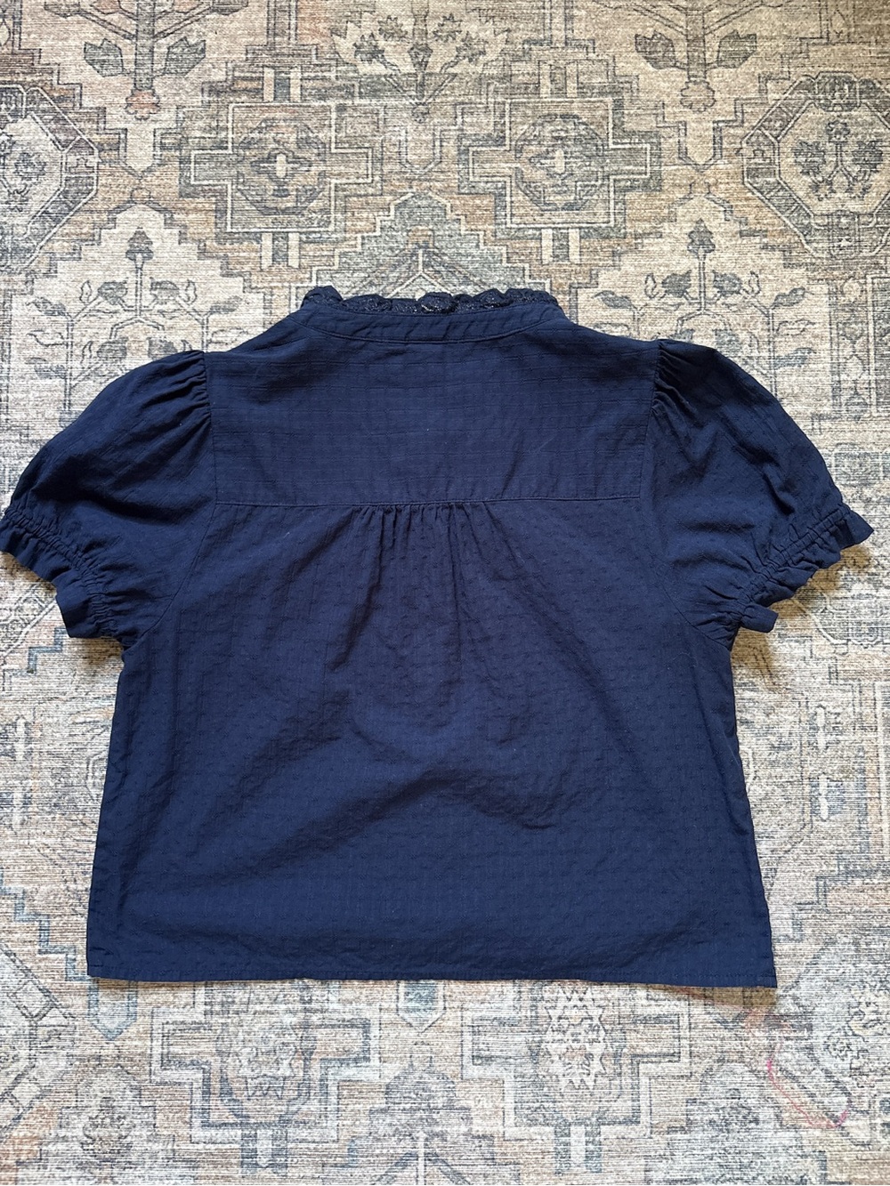 *SOLD* GAP Relaxed Lace Puff Sleeve Top – 100% cotton - Navy | Medium - Picture 5 of 10